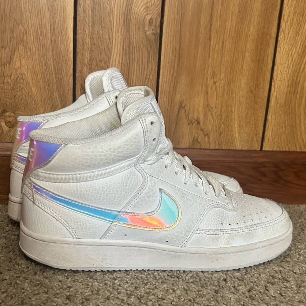 NIKE Court Version Mid Women’s White Iridescent